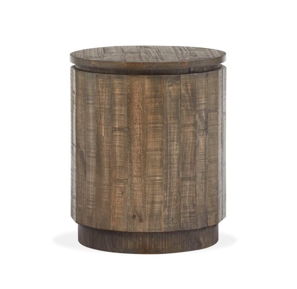 Baisden - Round Accent End Table - Tobacco Hot on Sale