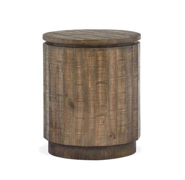 Baisden - Round Accent End Table - Tobacco Hot on Sale